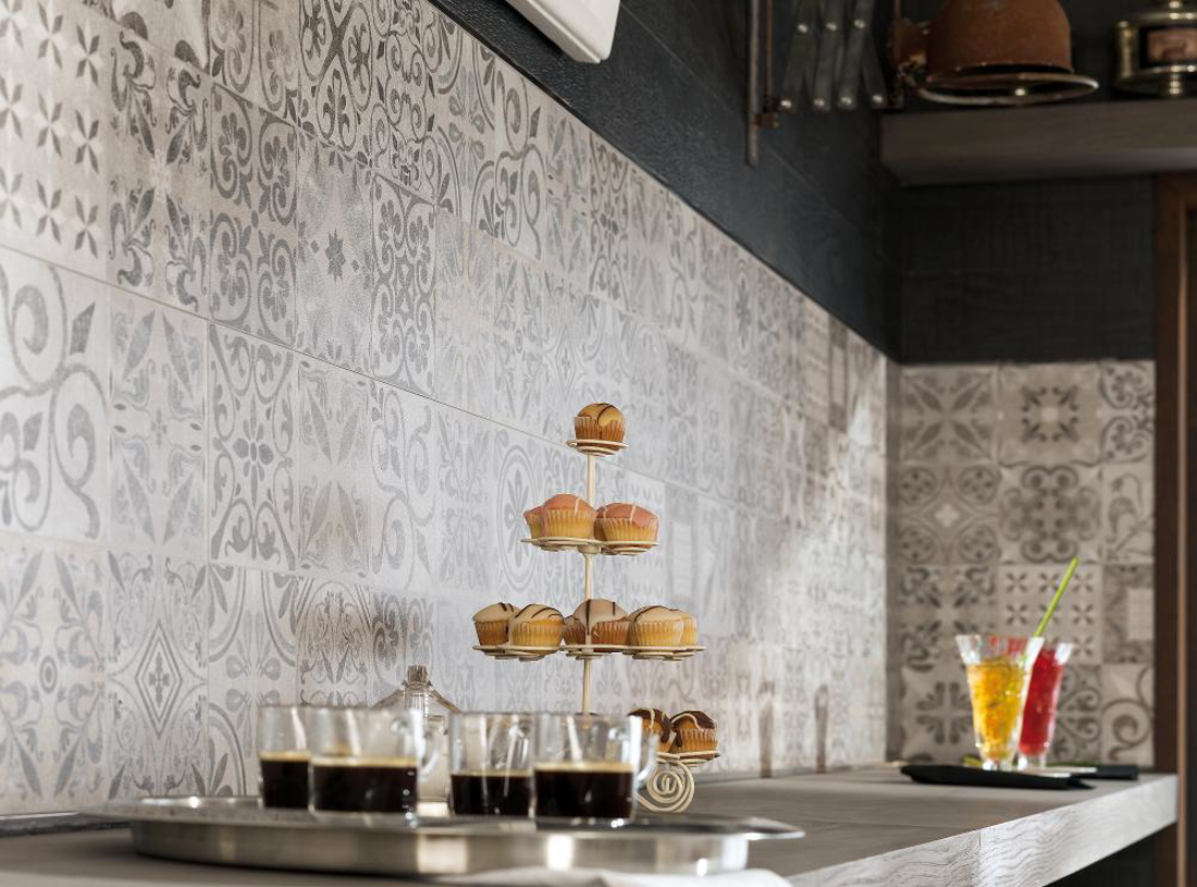 Slika od ANTIQUE GREY 31,6X90