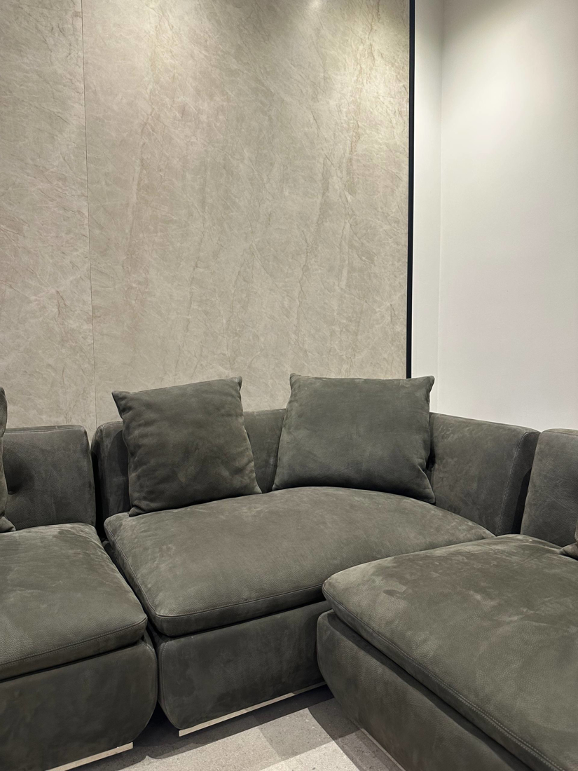 Slika od OAZA SOFA DESNI UGAO 140*106*h64 cm NUBUCK